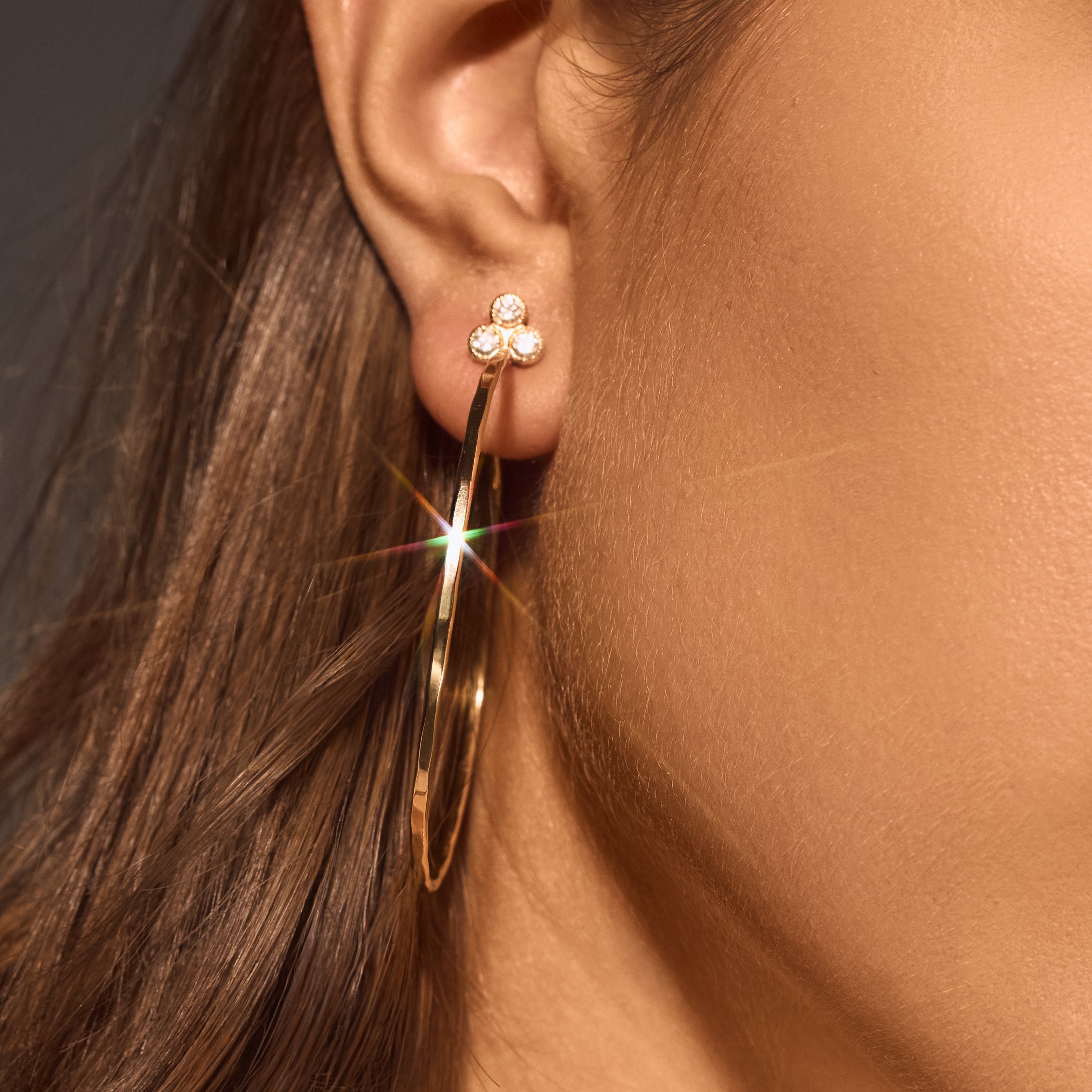 Diamond Fleurette Hoops Large in 18k Gold