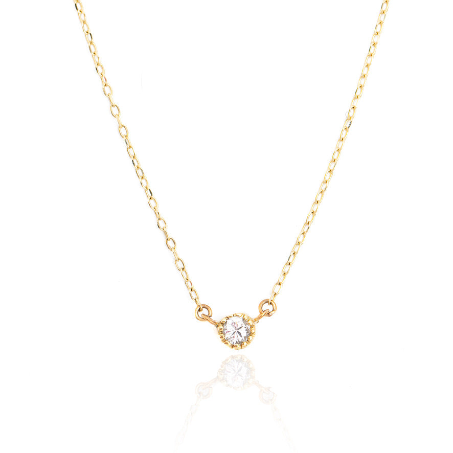 Single Vintage Set Diamond Necklace in Yellow Gold